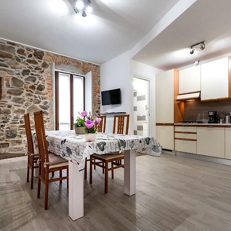 Daniel House Apartment Bellano Luaran gambar