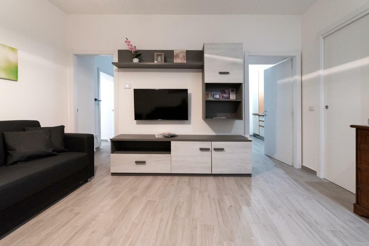 Daniel House Apartment Bellano Luaran gambar